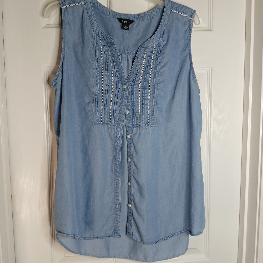 Women's Blue Sleeveless Top